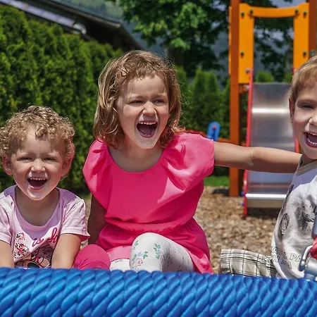 Talhof, Restaurant, Pool Und 公寓式酒店 奥伯劳