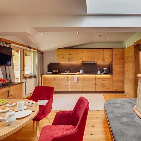 Talhof, Restaurant, Pool Und 奥伯劳