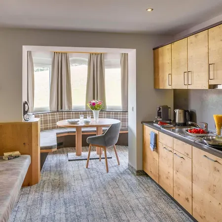 Talhof, Restaurant, Pool Und Hotel apartamentowy 4*