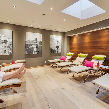 公寓式酒店 Talhof, Restaurant, Pool Und 奥伯劳