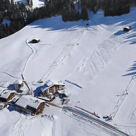 Talhof, Restaurant, Pool Und Apart-hotel