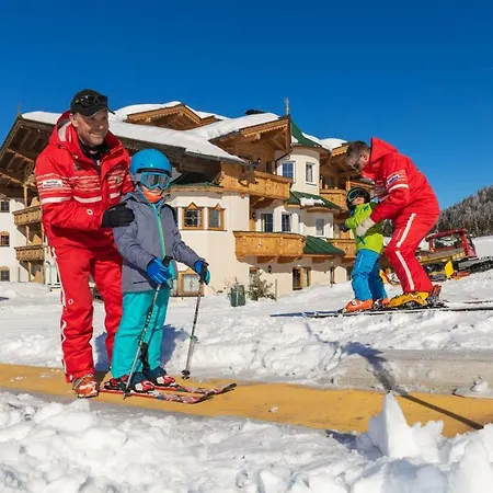 Talhof, Restaurant, Pool Und 4*