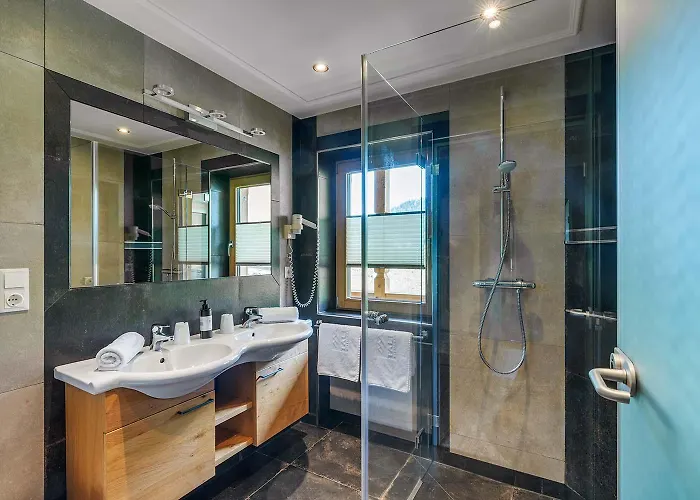 Aparthotel Talhof, Restaurant, Pool Und 4*