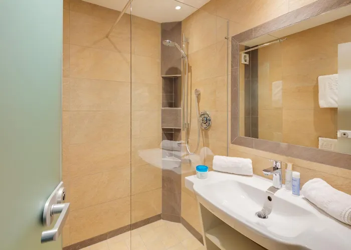 Talhof, Restaurant, Pool Und Aparthotel 4*