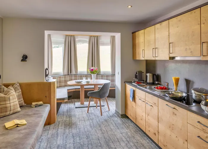 Talhof, Restaurant, Pool Und Aparthotel 4*