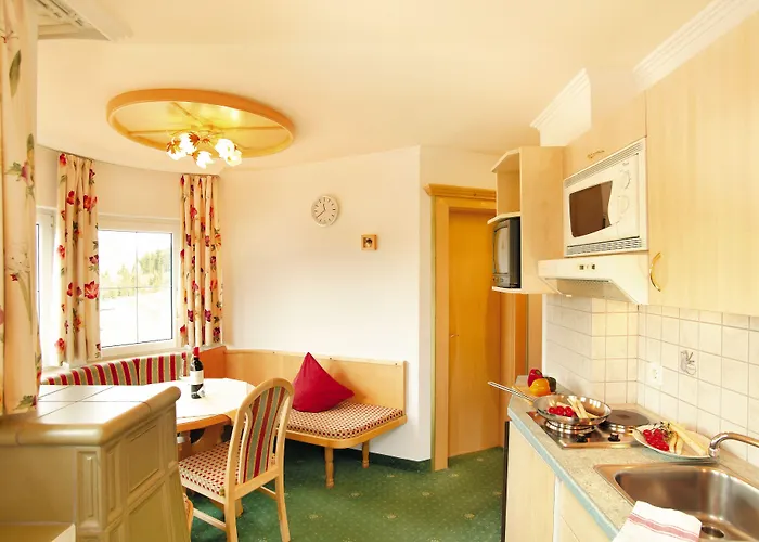 Talhof, Restaurant, Pool Und 4* Oberau