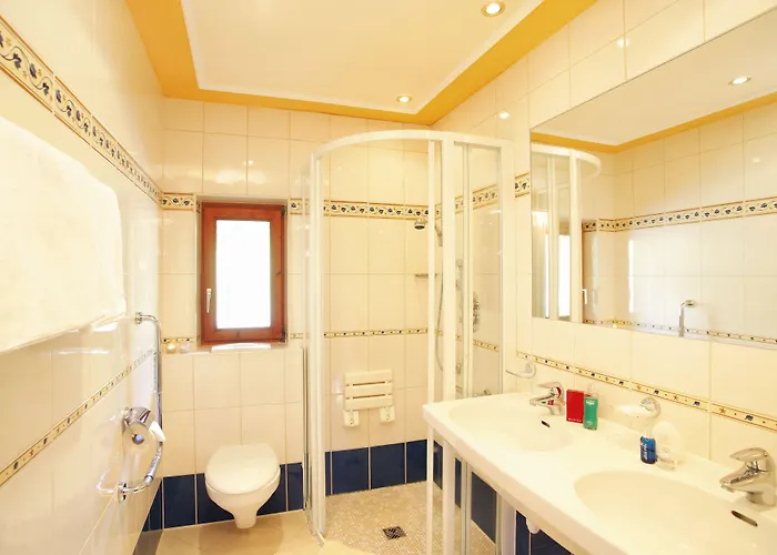 Aparthotel Talhof, Restaurant, Pool Und