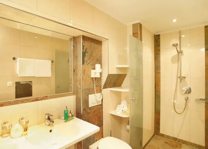 Talhof, Restaurant, Pool Und 4* Oberau