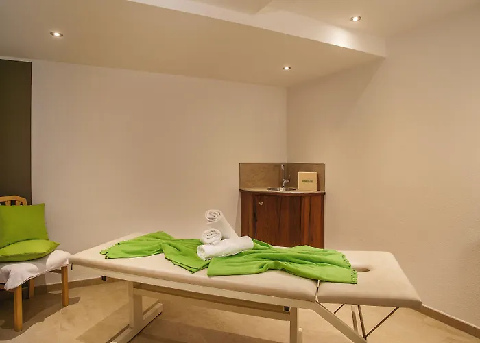 Talhof, Restaurant, Pool Und 4* Oberau