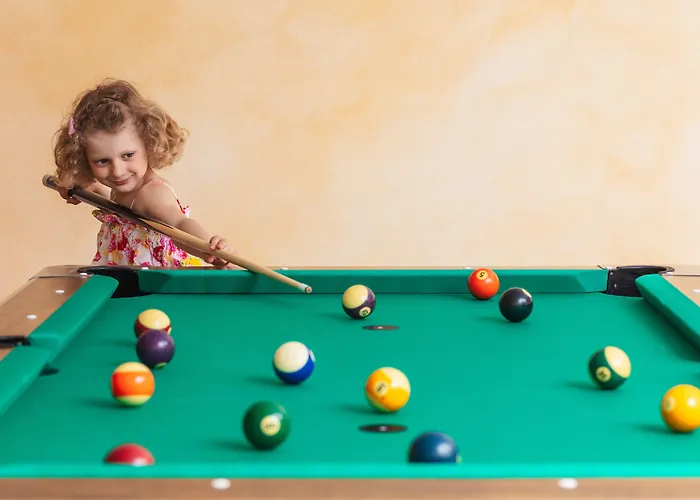 Talhof, Restaurant, Pool Und Aparthotel