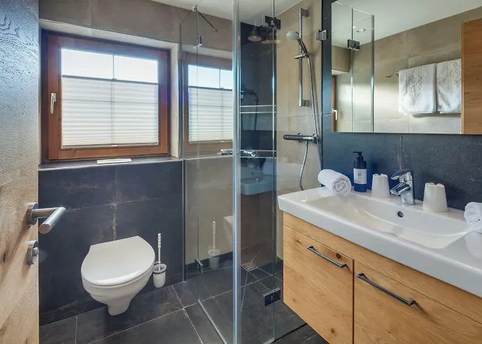 Aparthotel Talhof, Restaurant, Pool Und Oberau