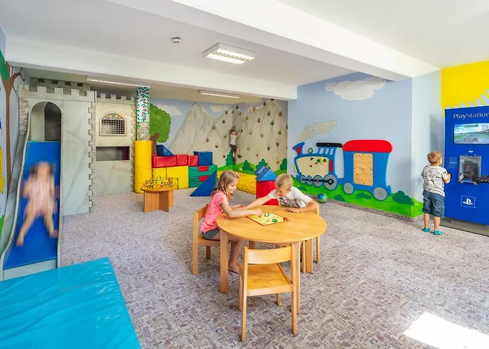 Talhof, Restaurant, Pool Und Aparthotel 4*