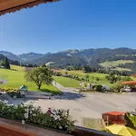 Aparthotel Talhof, Restaurant, Pool Und