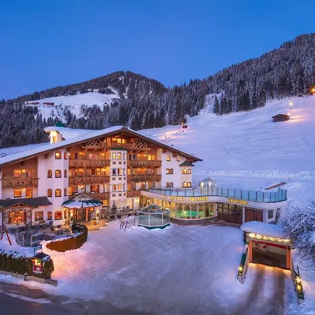 Talhof, Restaurant, Pool Und Apart-hotel