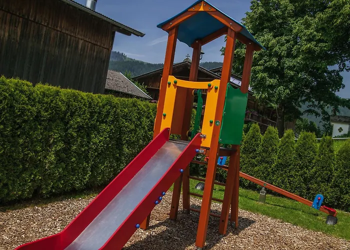 Talhof, Restaurant, Pool Und Ξενοδοχείο με διαμερίσματα 4*